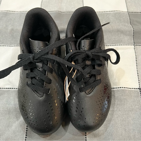 Adidas Predator Accuracy .4 SZ 10.5K - Picture 1 of 6